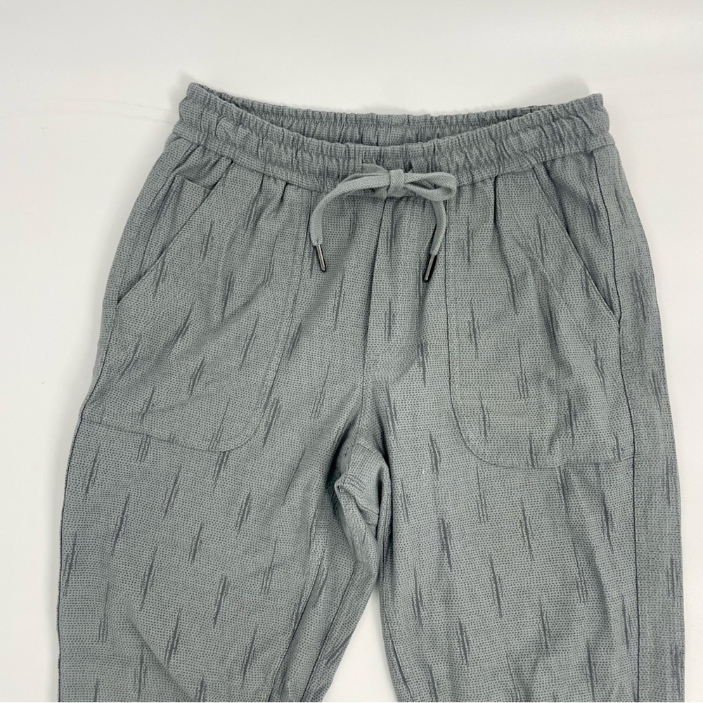 Athleta Farallon Printed Jogger Spliced Magic Metropolis Grey Women’s 4 Stretch - Picture 3 of 11